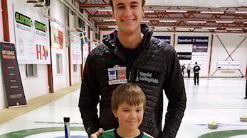 Motstandere i junior-NM: Dobbelt så gammel og dobbelt så høy!